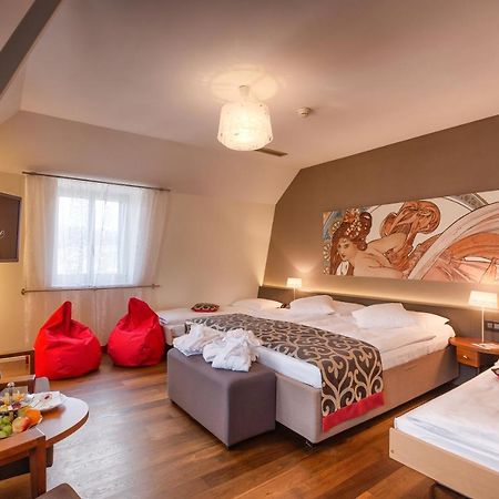 Belvedere Strandhotel Spiez Exterior foto